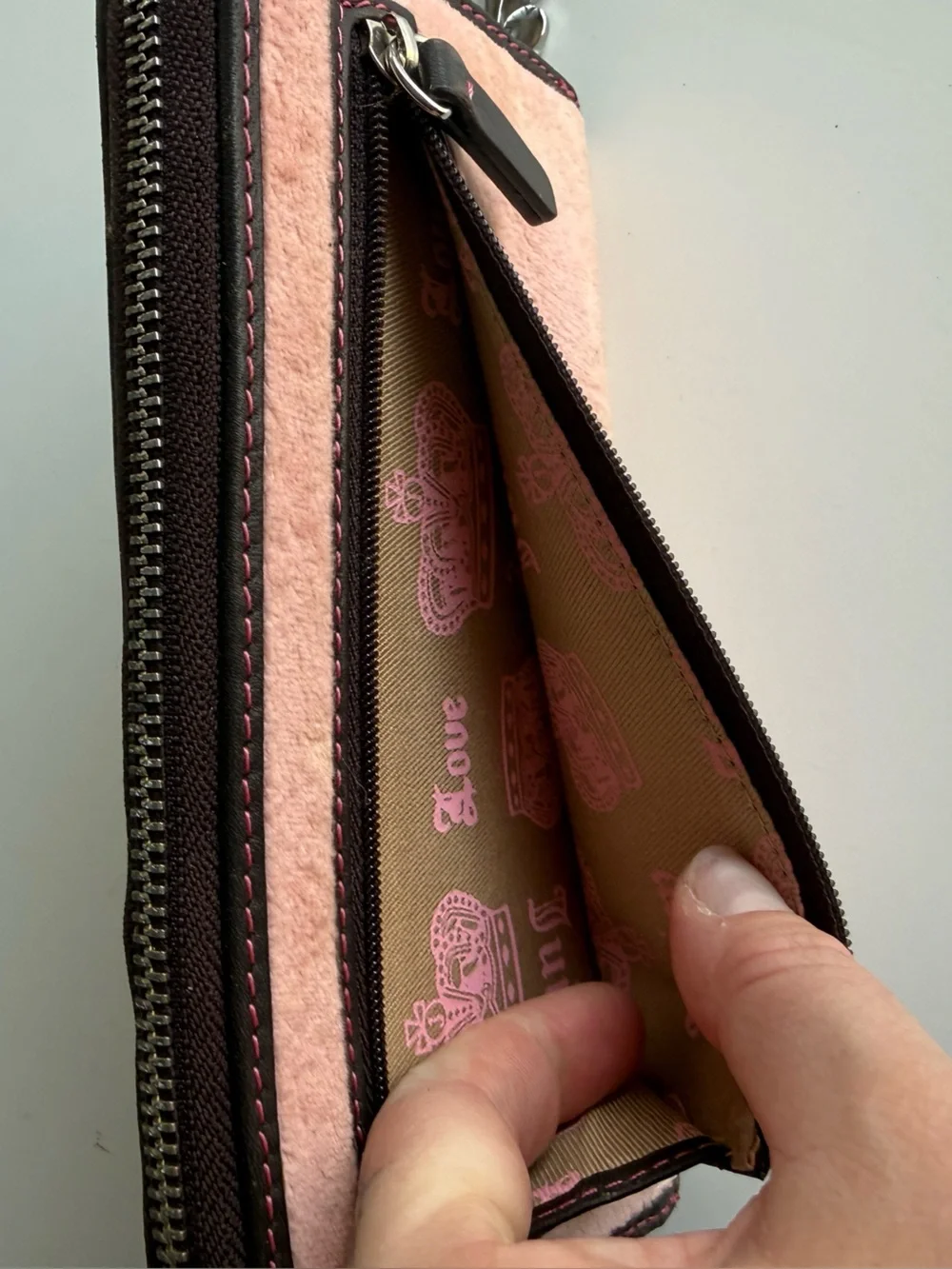 Vintage Juicy Couture Juicy Girl Pink Velour Crown Zip Wallet Y2K Princess